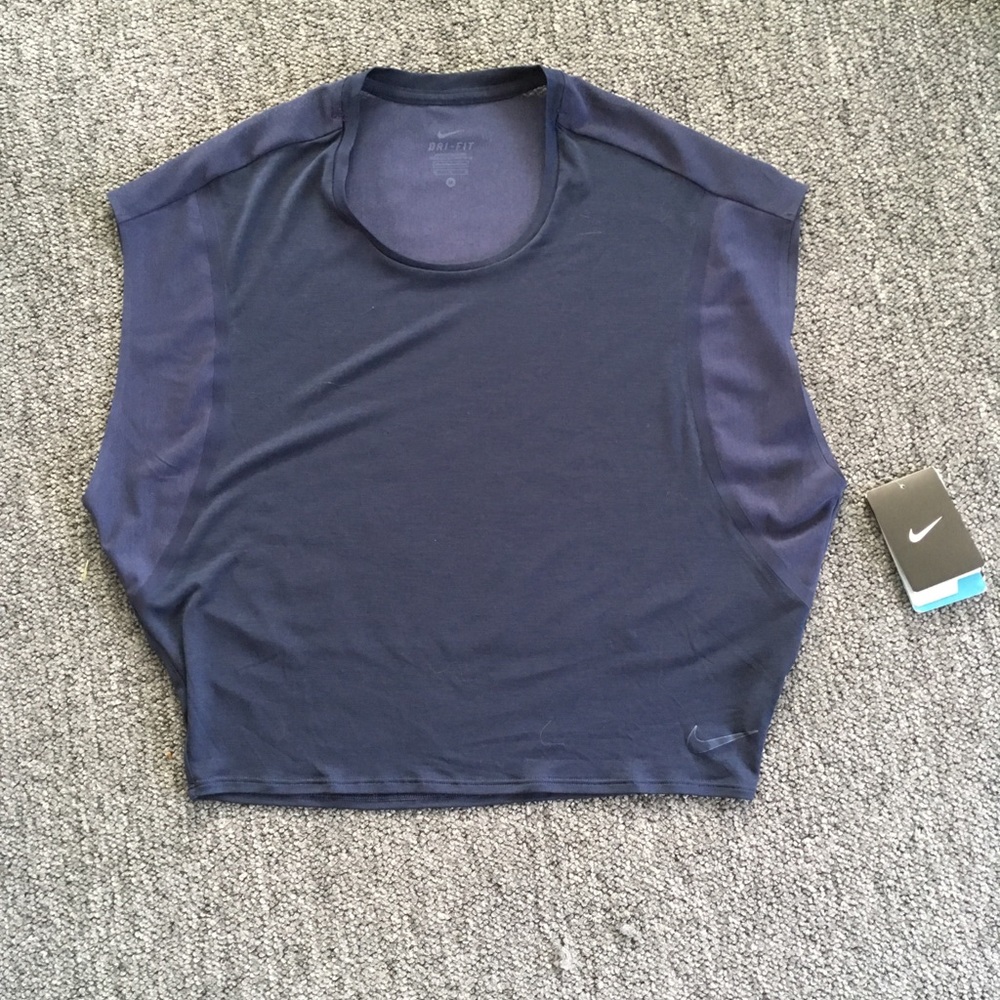 Nike cropped dry fit